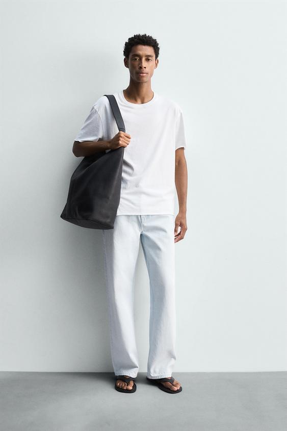 LIGHTWEIGHT T-SHIRT WITH IRREGULAR FINISH