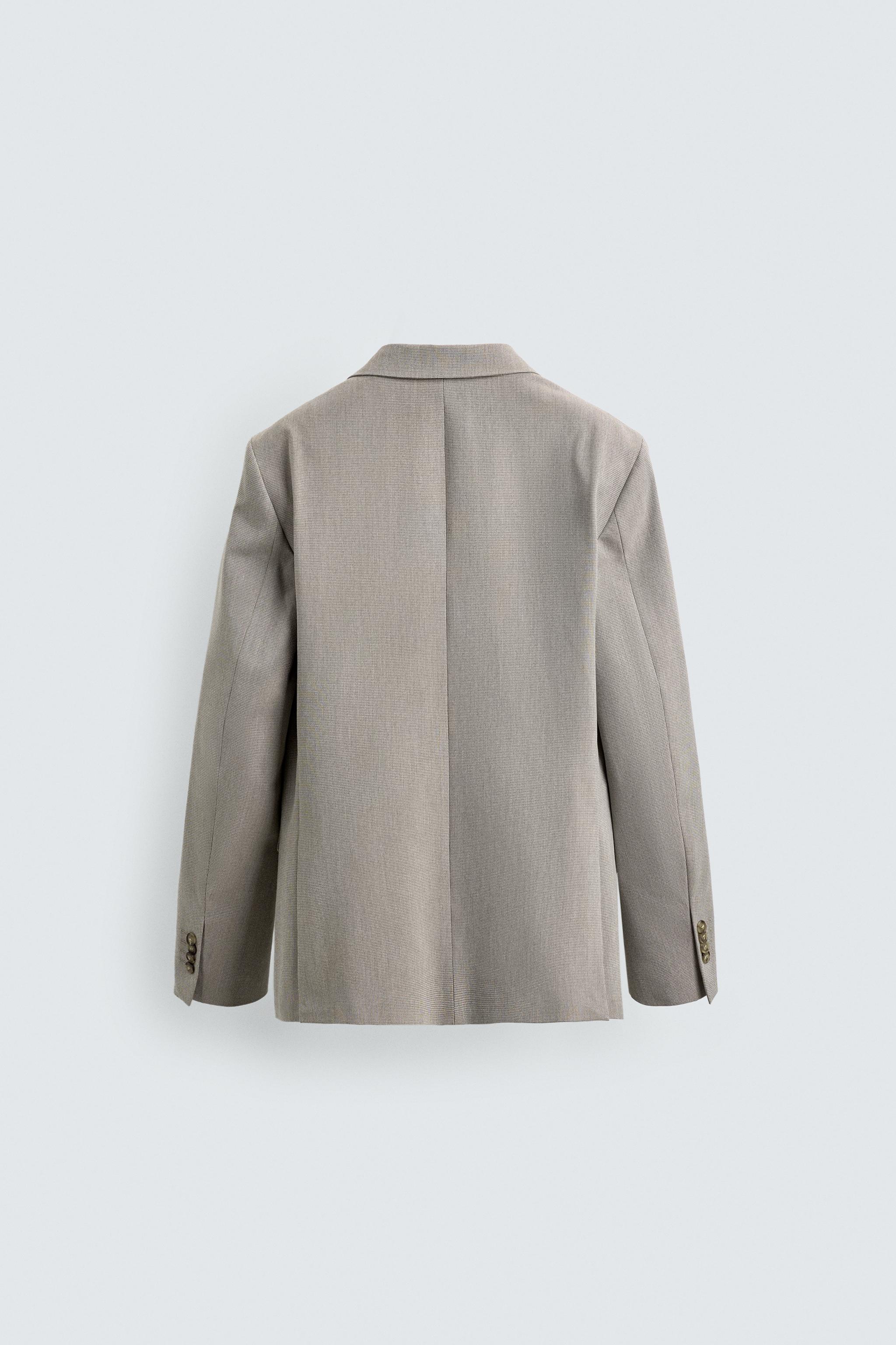 REGULAR FIT TEXTURED SUIT JACKET