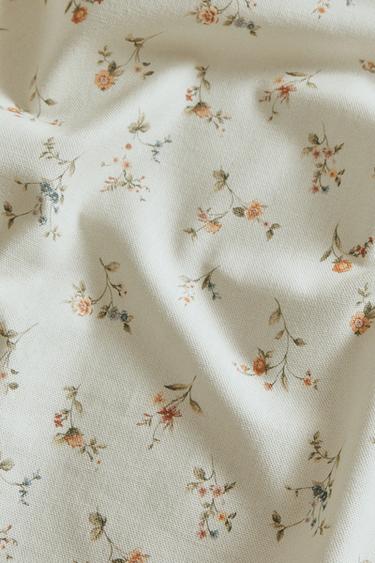 TABLECLOTH WITH SMALL FLORAL PRINT - Ecru by Zara - Image 3