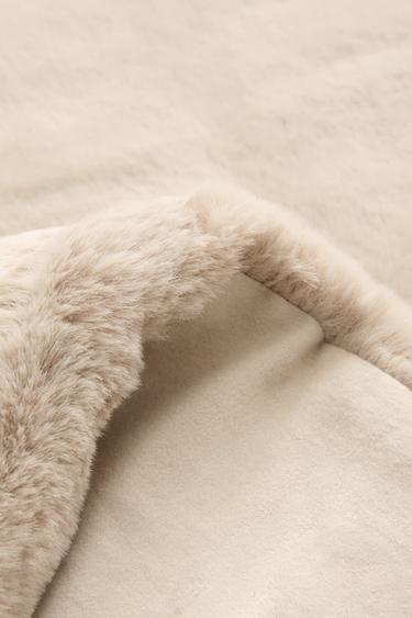 MANTA PELO - Beige claro de Zara