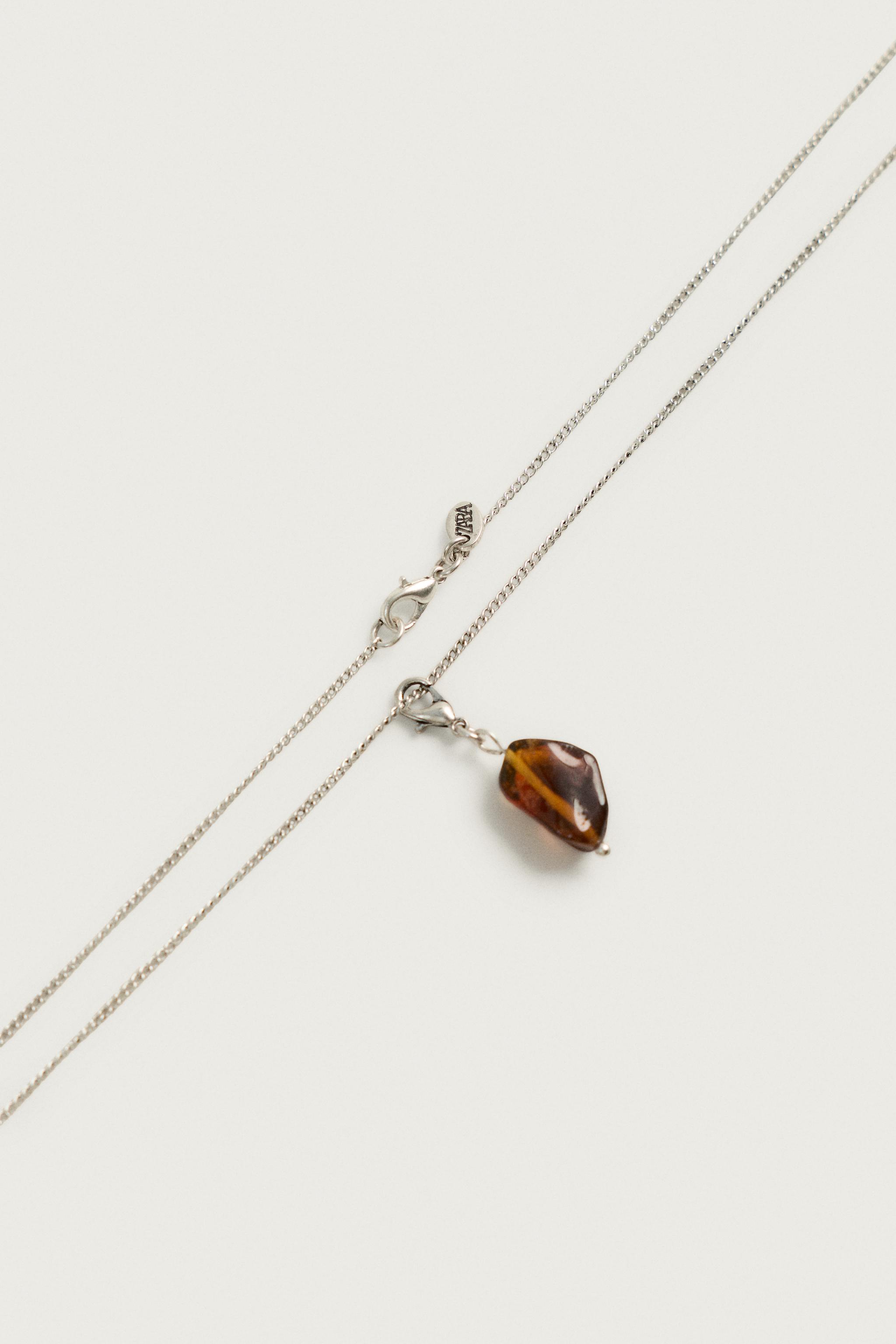METAL LINK AND STONE NECKLACE