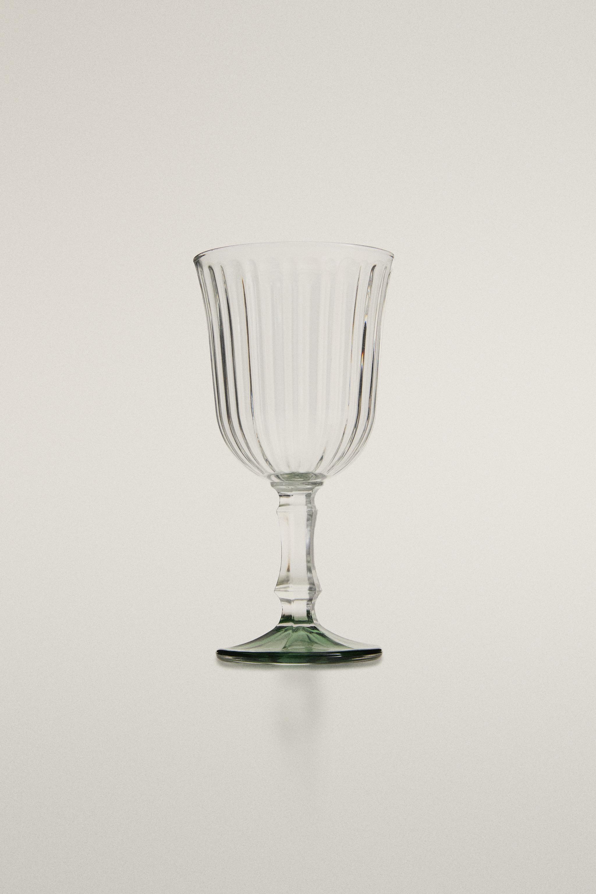 EMBOSSED GLASS WITH COLORED BASE — Green