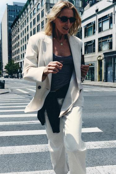 بليزر متصالبة قياس كبير - أبيض مكسور الخاص بـ Zara