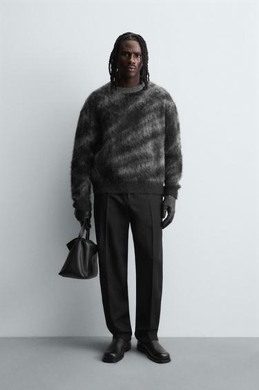 JERSEY CEPILLADO JACQUARD - Negro de Zara