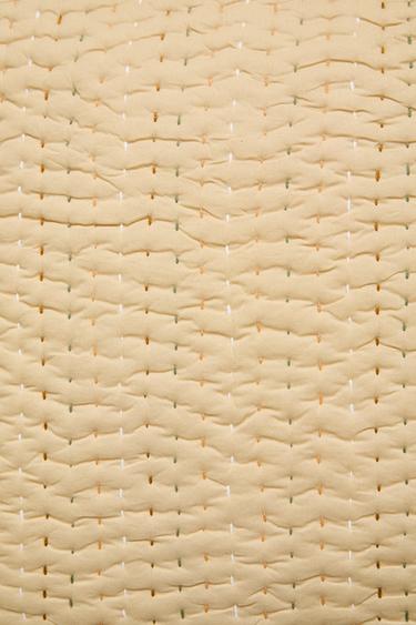 TOPSTITCHING CUSHION COVER - Yellow by Zara