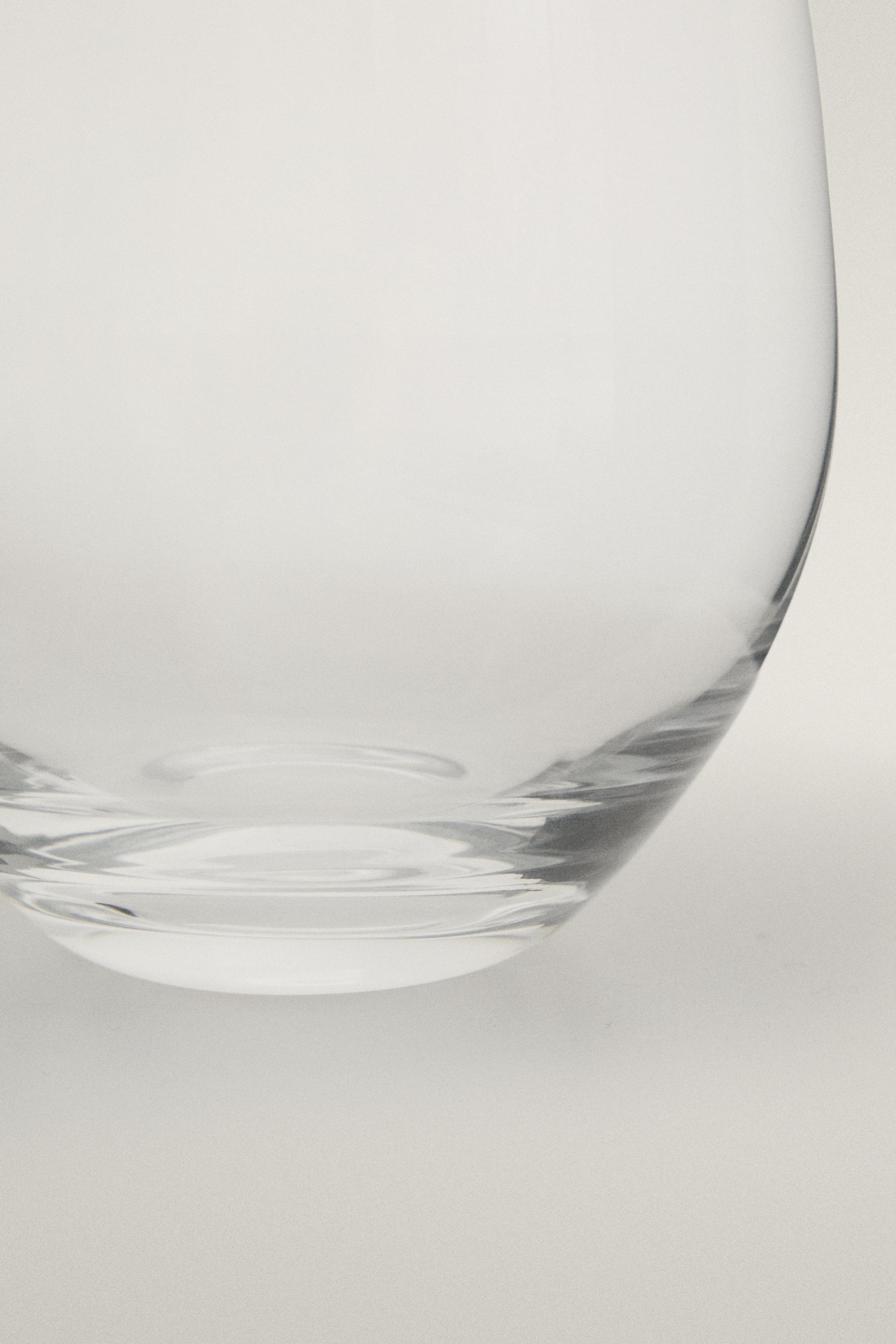ULTRA LIGHTWEIGHT CRYSTALLINE TUMBLER