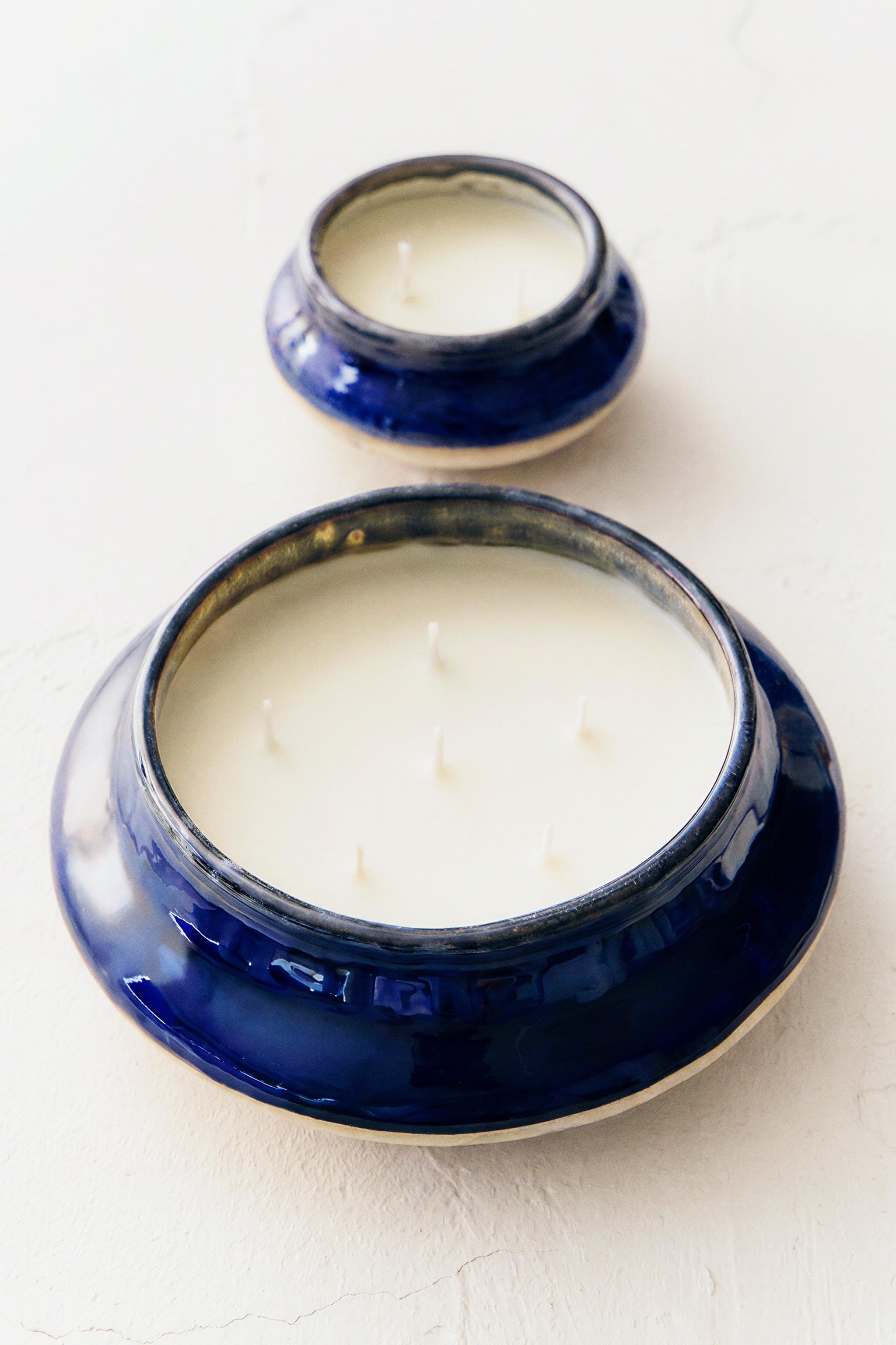 (700 G) SUNSET AT LEGZIRA SCENTED CANDLE — SAND/BROWN