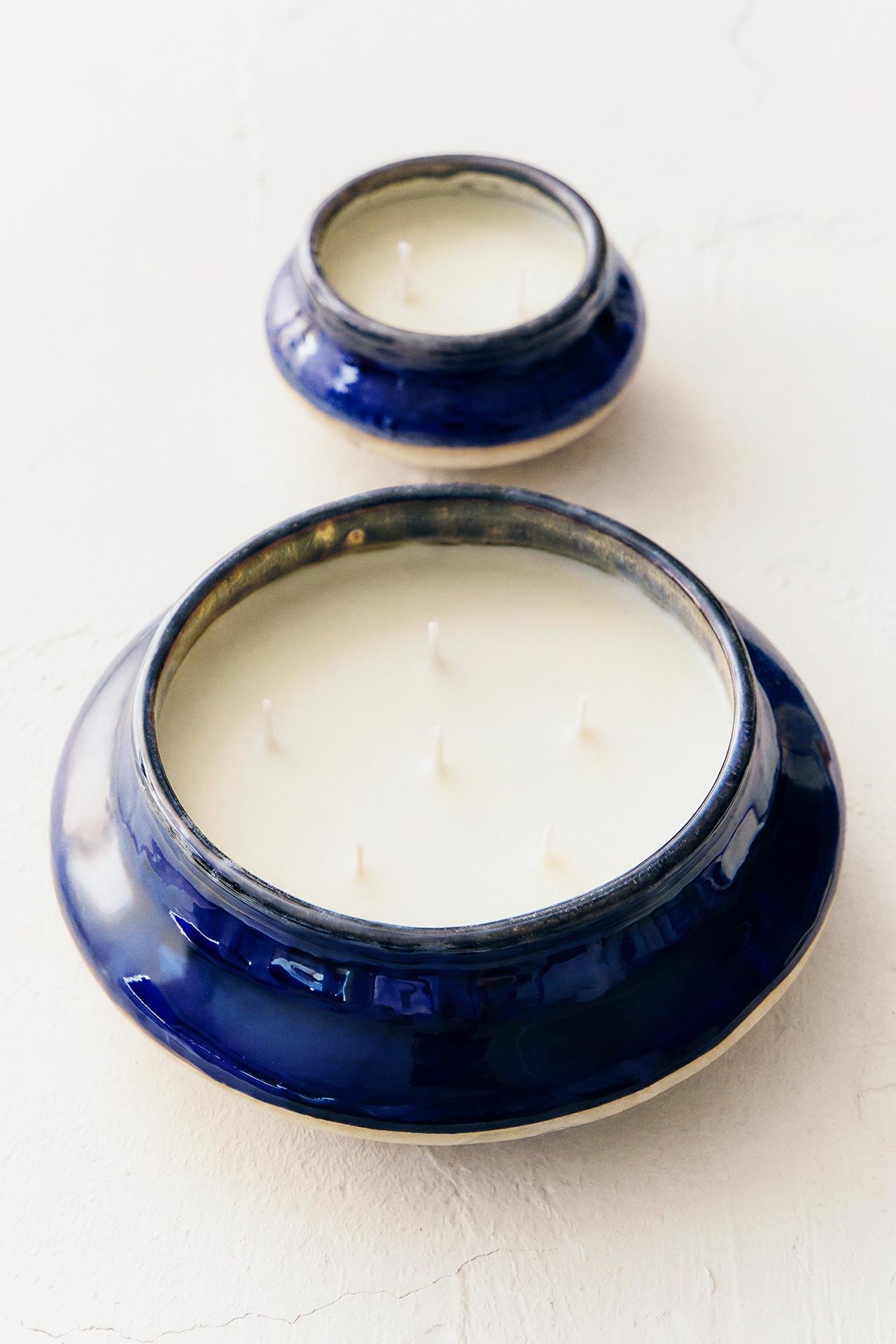 (700 G) SUNSET AT LEGZIRA SCENTED CANDLE — SAND/BROWN