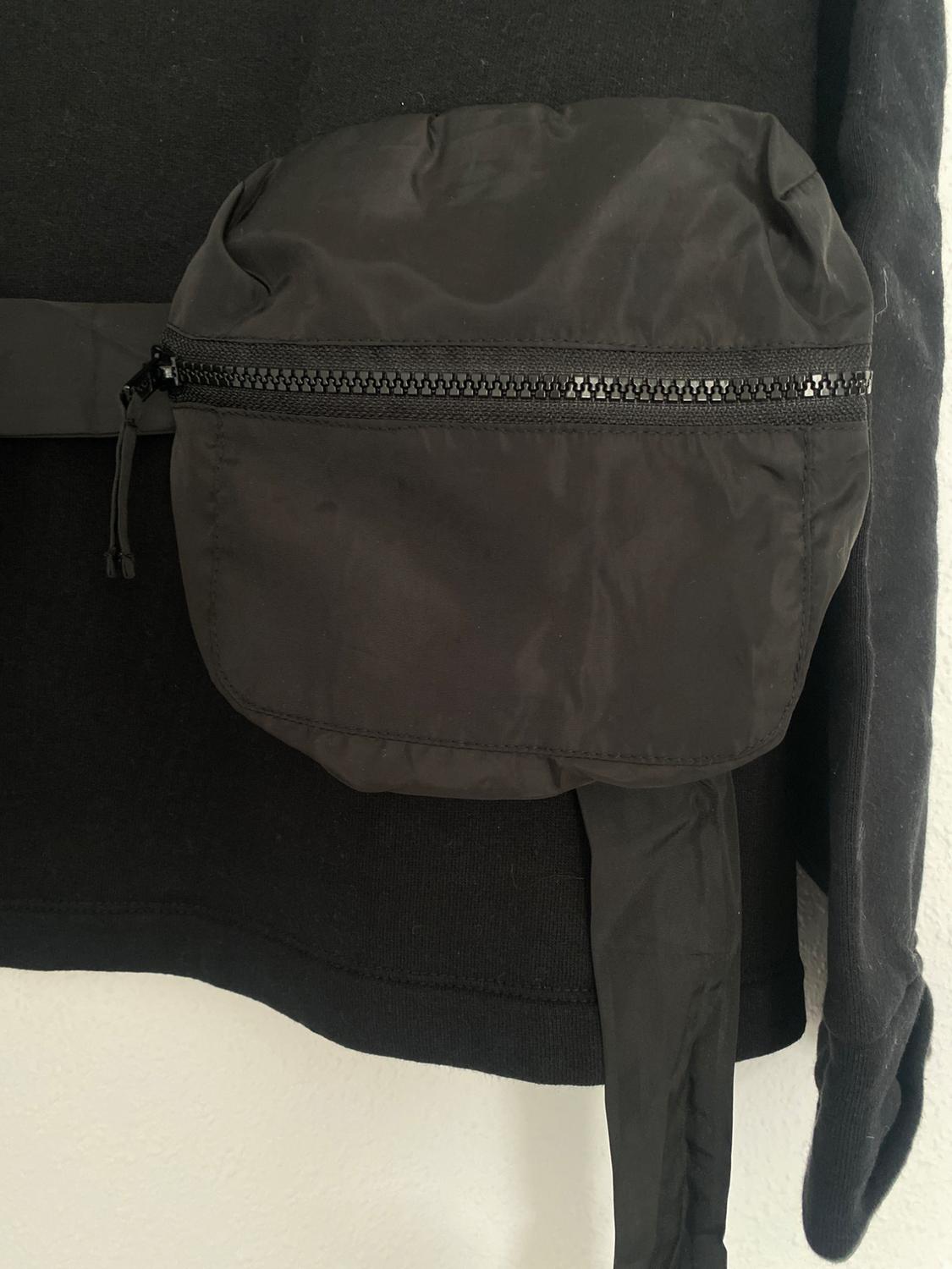 DOUBLE BELT BAG SWEATSHIRT - Image 2