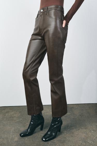 PANTALÓN ZW COLLECTION BOOTCUT CROPPED TIRO ALTO EFECTO PIEL - Marrón de Zara