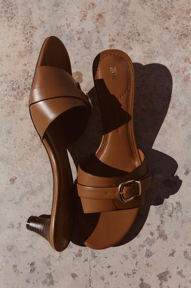 BUCKLED HEELED SANDALS - Brown by Zara
