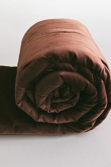 Zara PADDED VELVET QUILT BEDSPREAD - Dark pink