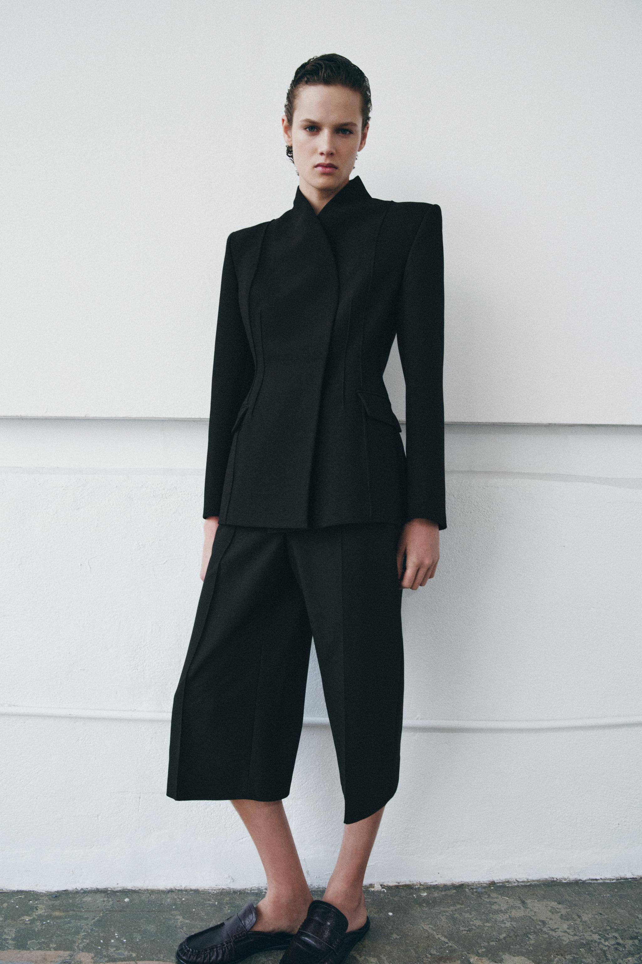 ZW COLLECTION VÜCUDA OTURAN BLAZER