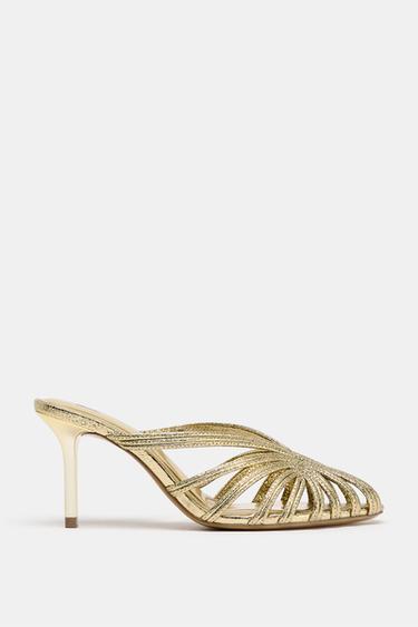 {navn} - {farge} for Zara