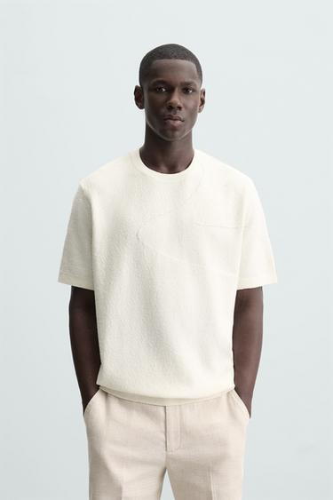 CAMISETA PUNTO JACQUARD ONDA - Blanco roto de Zara
