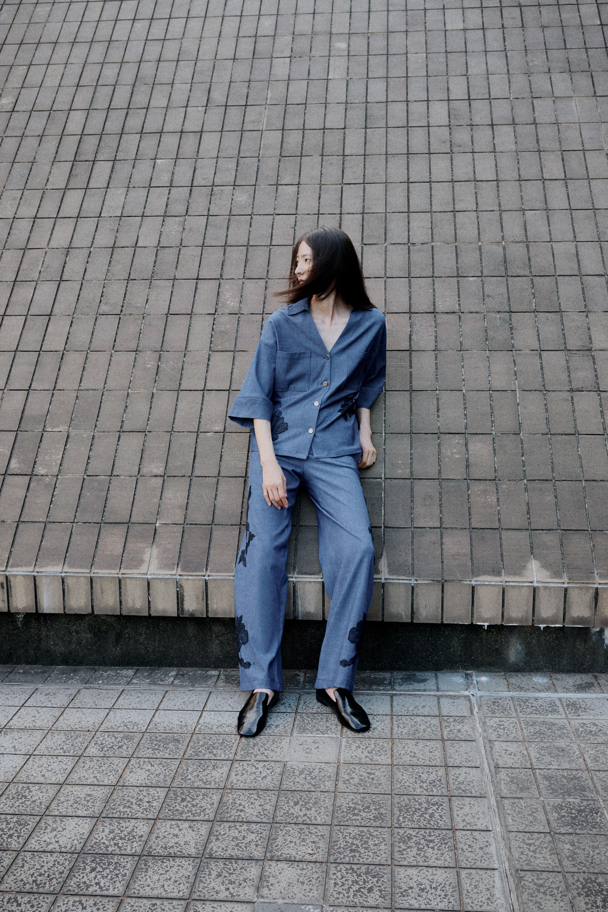 ZARA 新品タグ付き 花柄ワイドパンツ クリーム色 ZARA 新品タグ付き 花柄ワイドパンツ クリーム色 - メルカリ