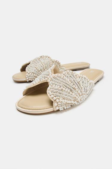 FLAT SANDALS WITH SPARKLY APPLIQUÉS - White by Zara