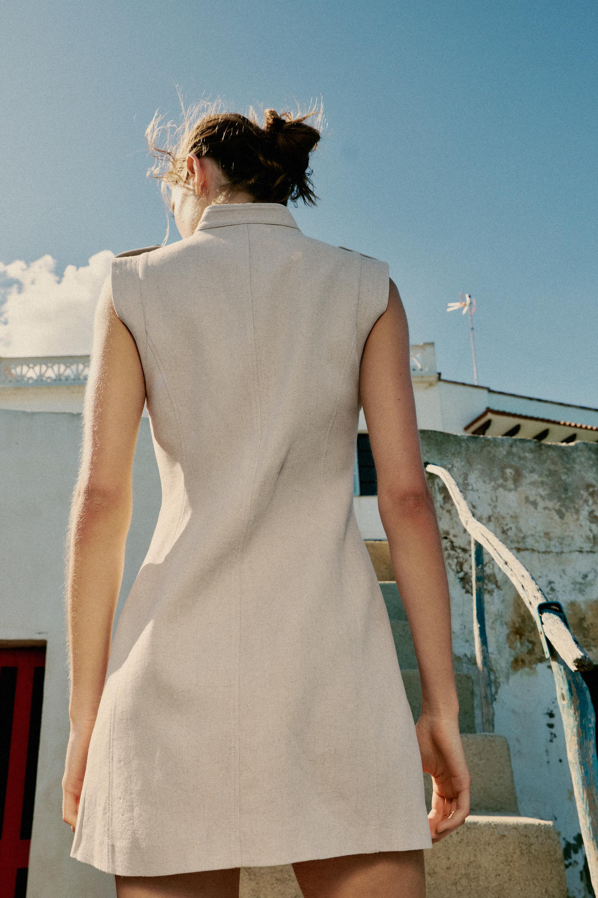LINEN MINI FIREMAN CLASP DRESS