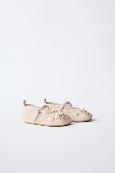 BALLERINES EN ORGANZA À FLEURS - Rose de Zara - Image 1