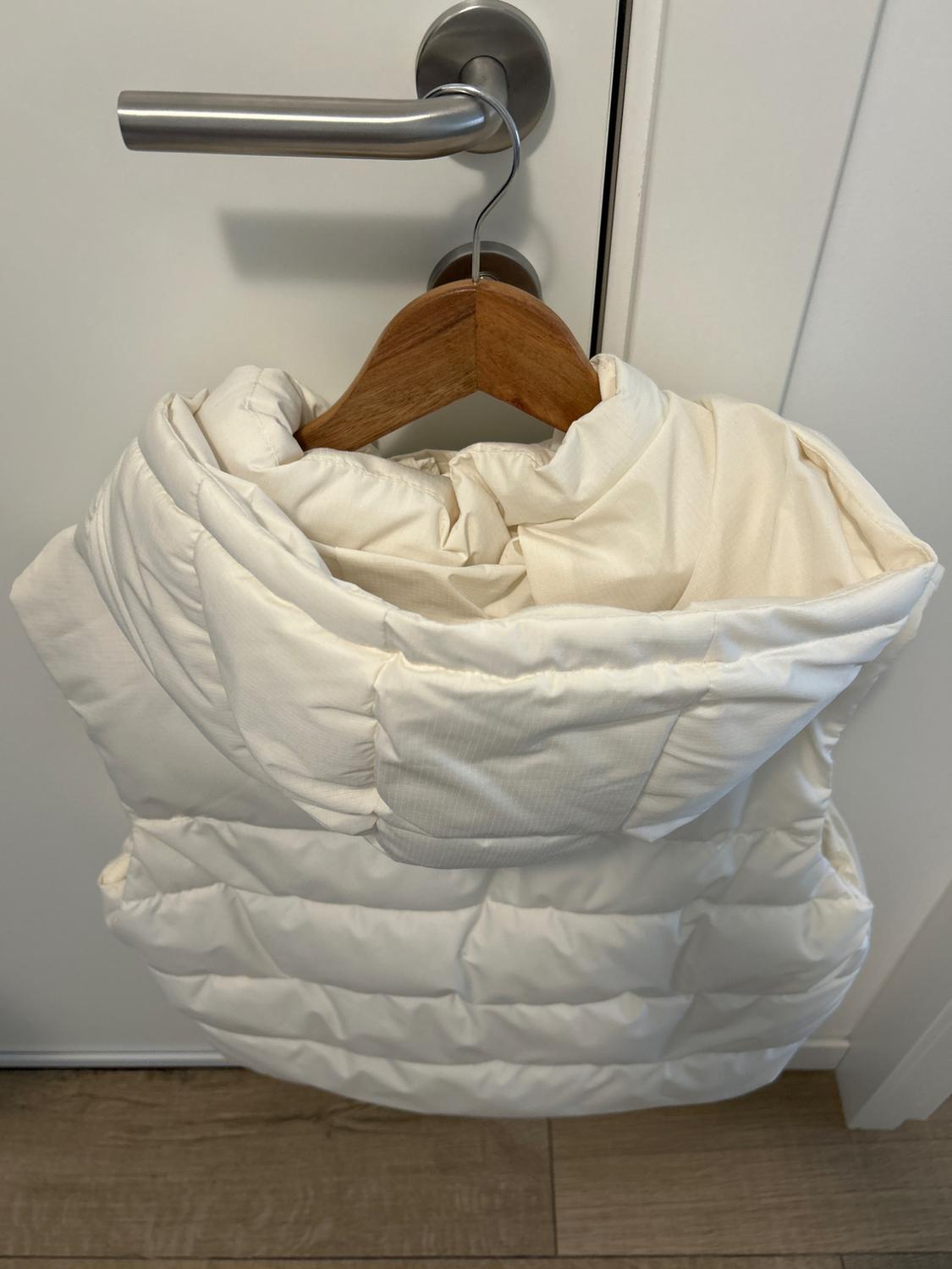 WATER-REPELLENT PUFFER GILET - Image 6