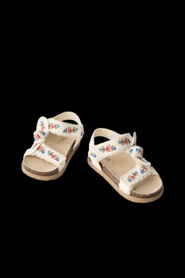 Zara EMBROIDERED BOW SANDALS - Off White