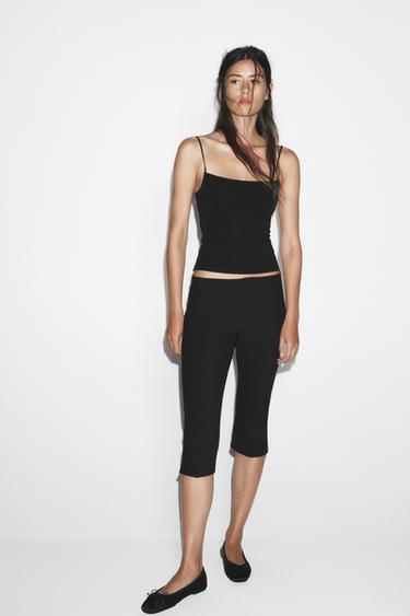 TOP TIRANTES ESCOTE CUADRADO - Negro de Zara