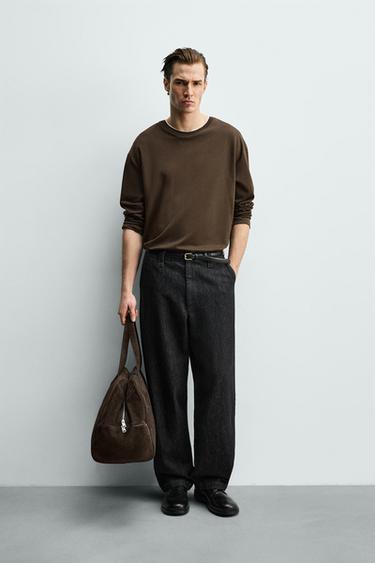 T-SHIRT AVEC FINITIONS DOUBLES EN CONTRASTE - Marron de Zara