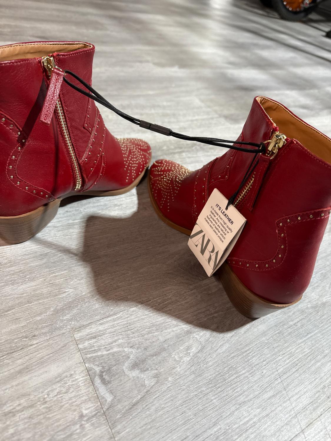 LEATHER RED ANKLE BOOT. - Image 5