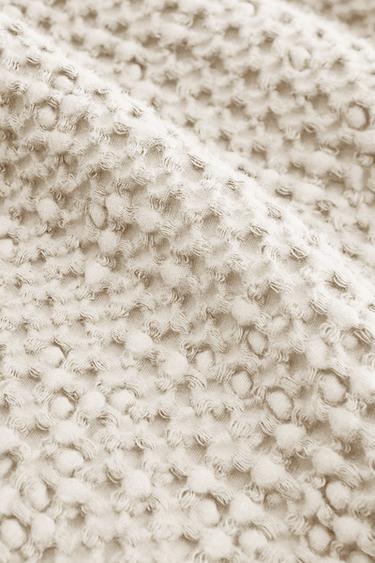 MINI WAFFLE KNIT BEDSPREAD - Ecru by Zara