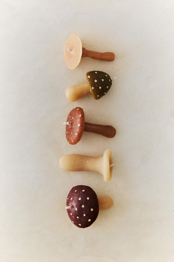 ENSEMBLE DE 5 BOUGIES PARFUMÉES EN FORME DE CHAMPIGNONS PUMPKIN SPICE - Orange moyen de Zara - Image 4
