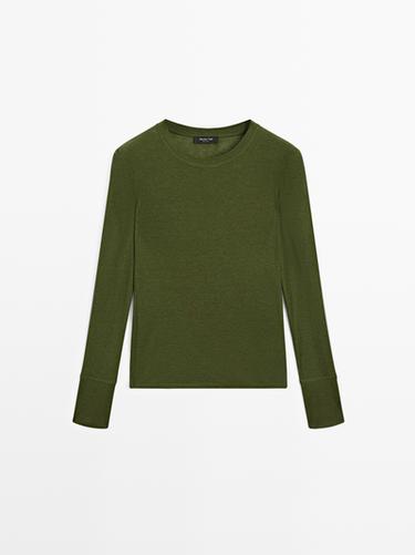 T-shirt manches longues finition bord-côte - Vert de Zara