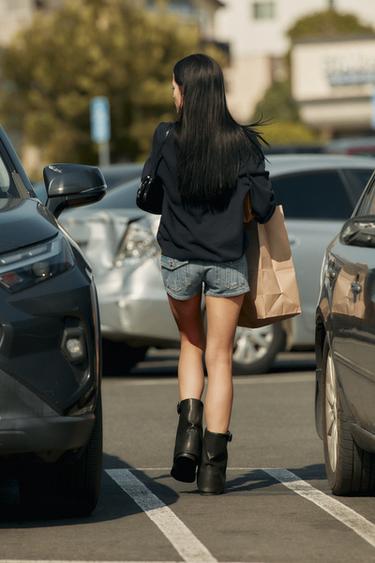 TRF LOW-RISE DENIM MINI SHORTS - Blue by Zara - Image 3