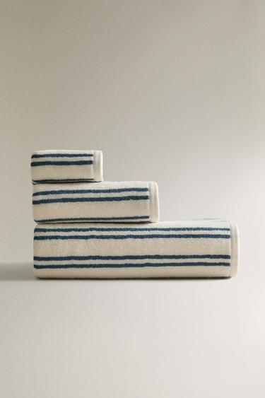 Zara BATH TOWEL WITH DOUBLE CONTRAST STRIPE - Dusty blue - Image 0