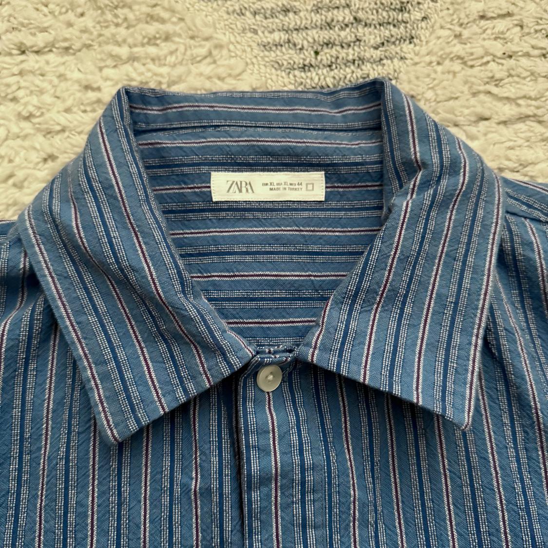 BLUE STRIPED COLLAR BOTTON UP POLO - Image 3
