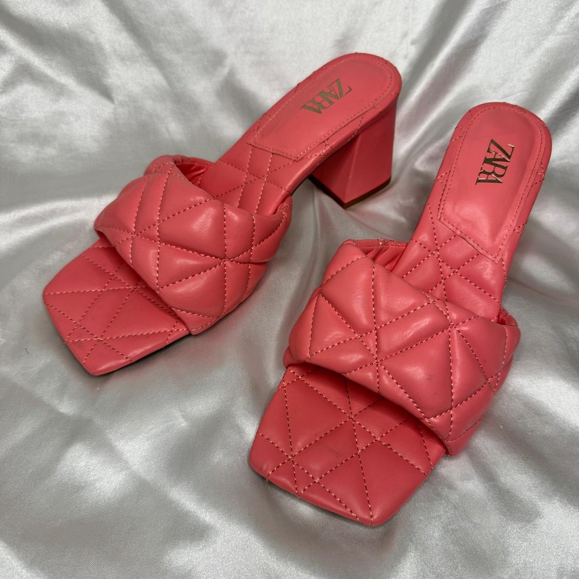 WIDE HEELED QUILTED SANDALS - Image 2