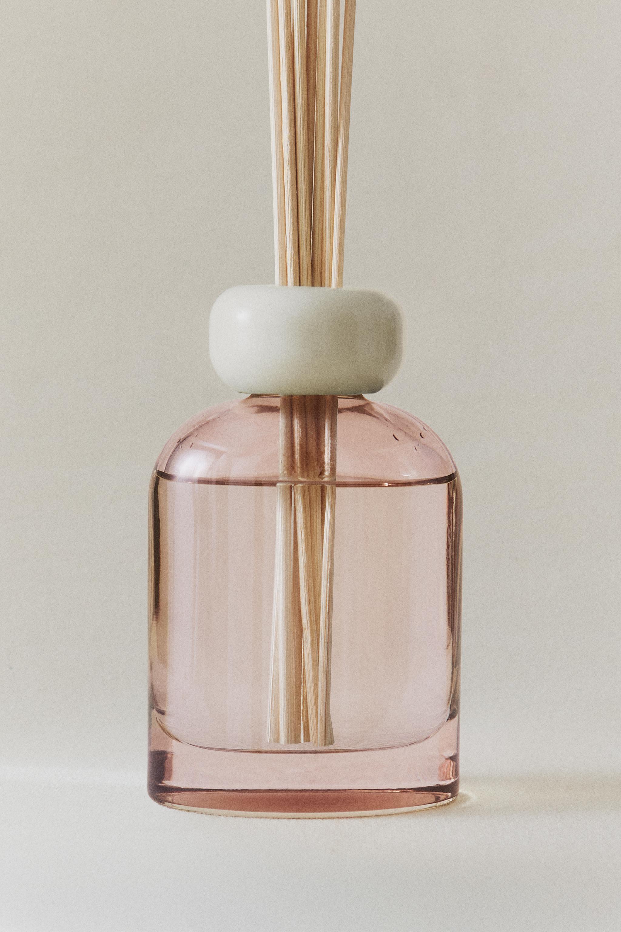 120ML）MUSKY LILY リードディフューザー - ダークプラム | ZARA Japan