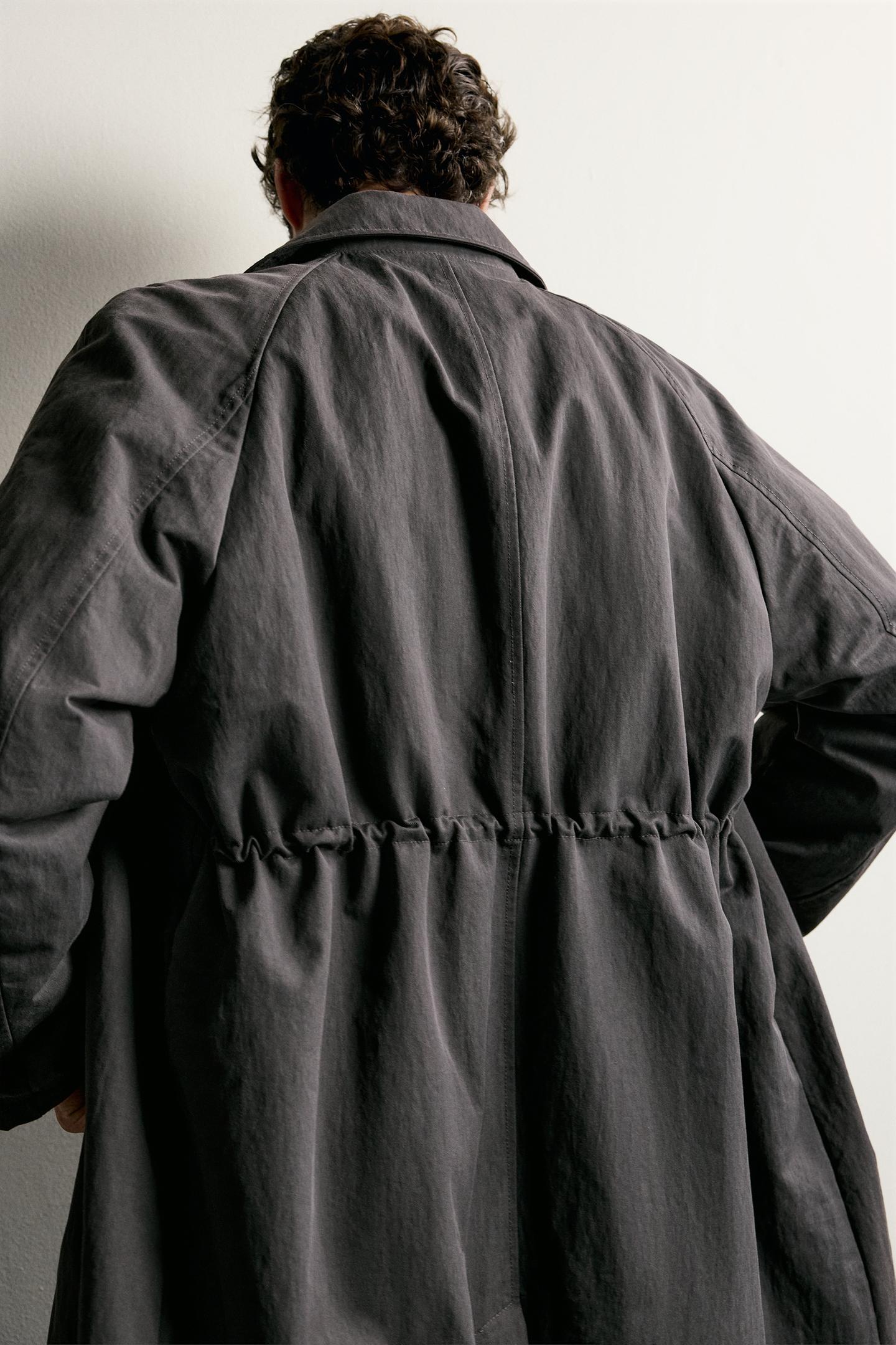 Мужское пальто Zara Water-Repellent Regular Fit Trench, цвет: Антрацитовый серый — фото 7