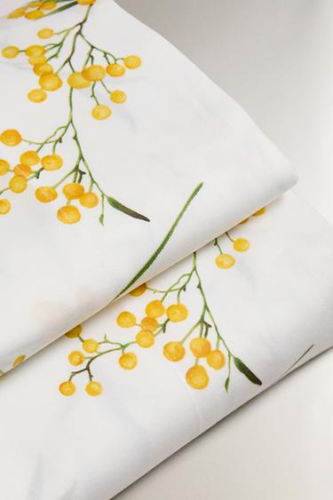 DRAP DE DESSUS SATIN IMPRIMÉ MIMOSA - Blanc cassé de Zara - Image 4