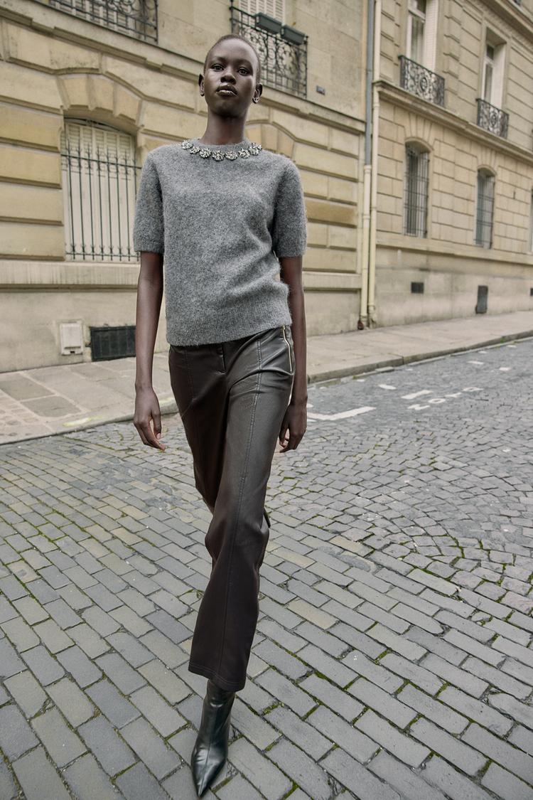 JERSEY MANGA CORTA PUNTO ABALORIOS JOYA Gris ZARA España