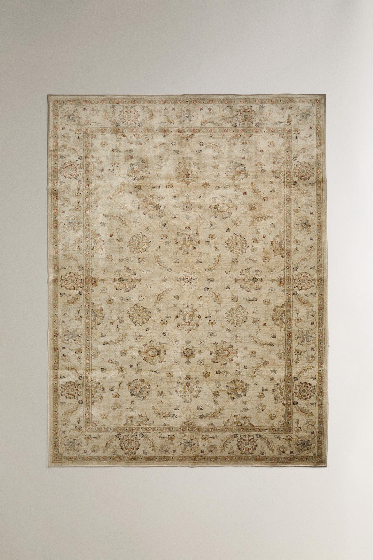 VINTAGE-EFFECT FLORAL AREA RUG — Gray