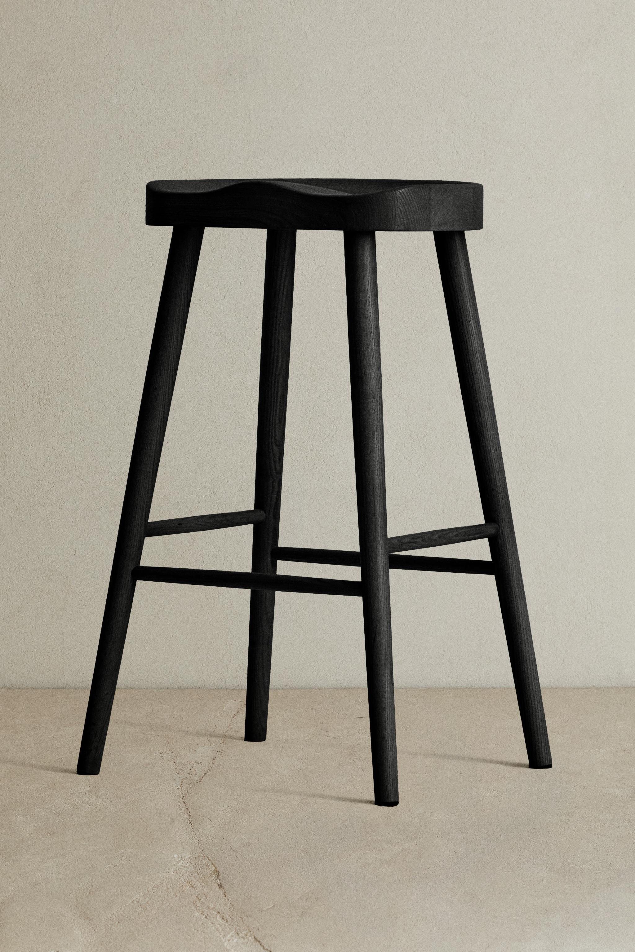 PINE WOOD STOOL
