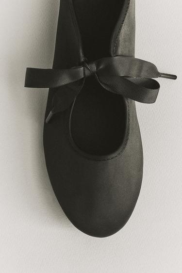 SATEEN BALLERINAS WITH BOW - Black by Zara