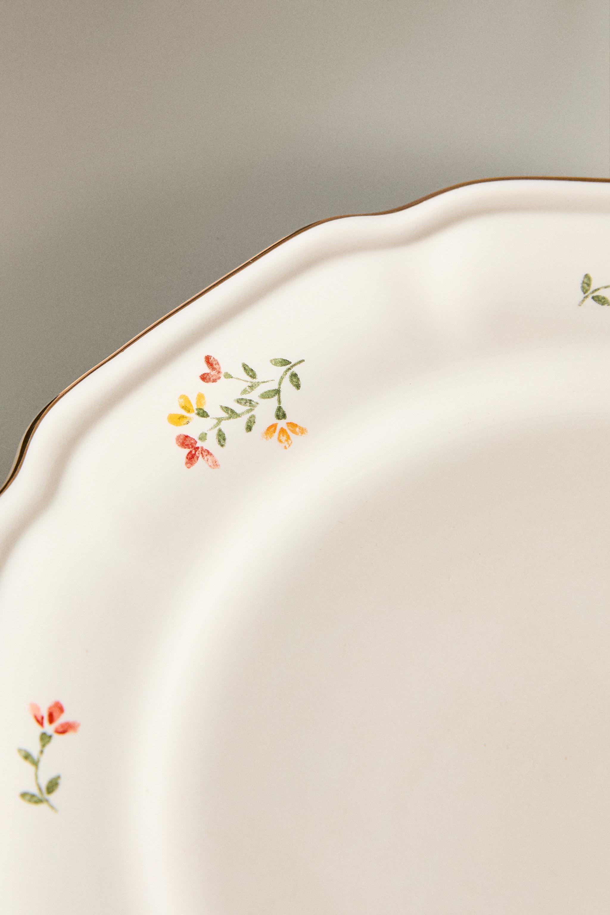 PORCELAIN DESSERT PLATE WITH FLORAL PRINT