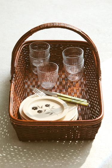 LONG RATTAN BASKET - Brown by Zara