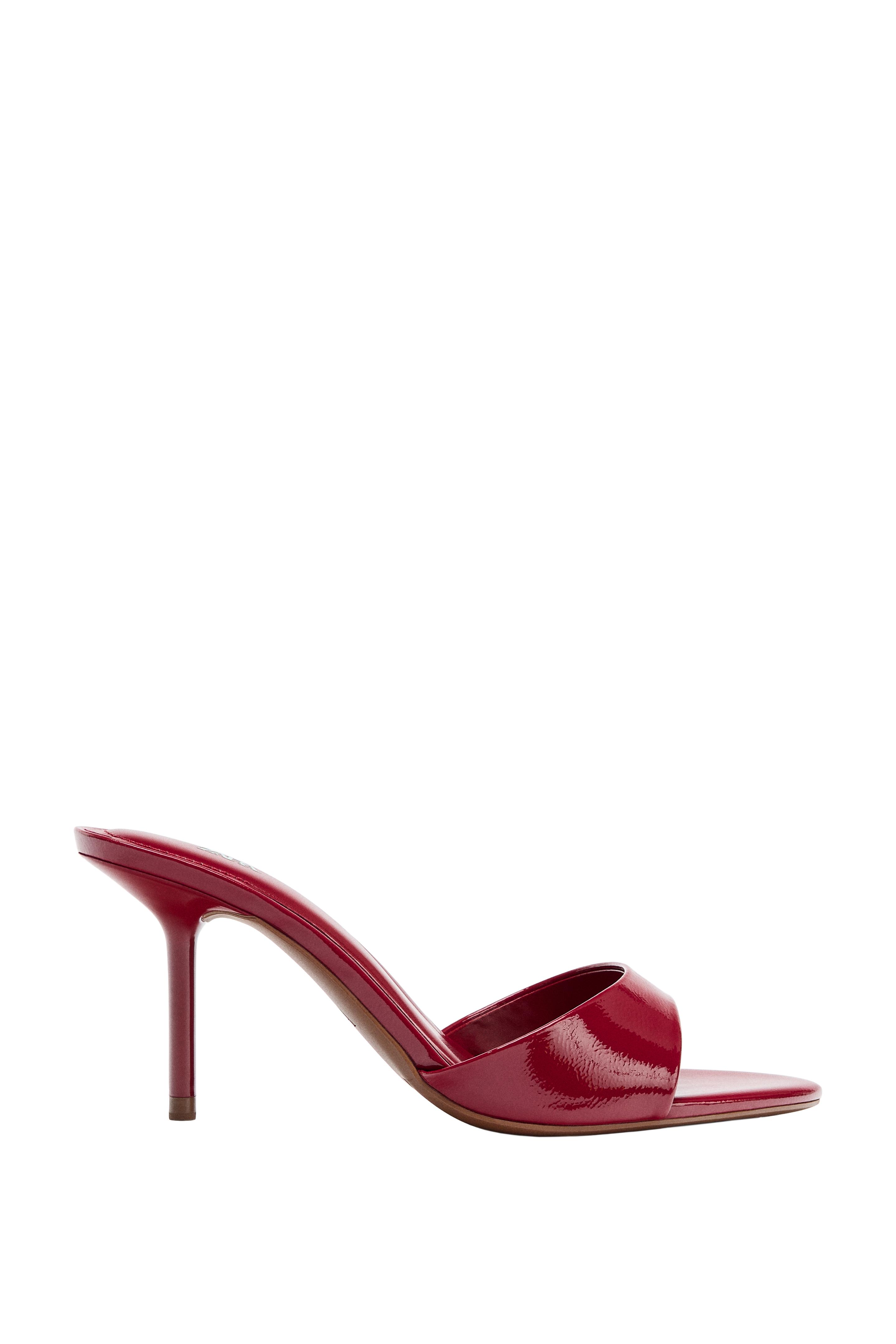 FAUX-PATENT-FINISH HEELED SANDALS