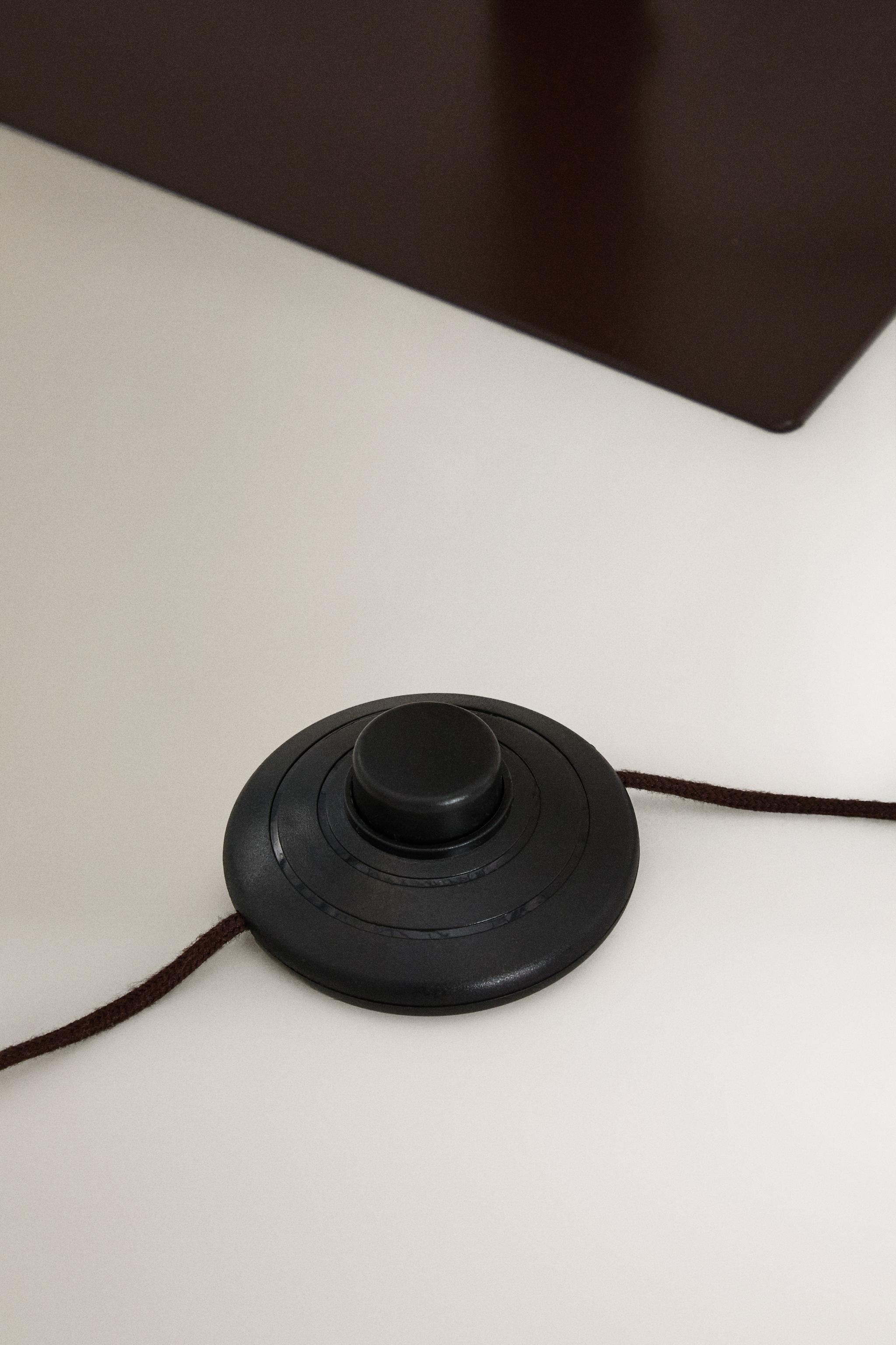 LED LIGHT CHRISTMAS TREE (70.9")