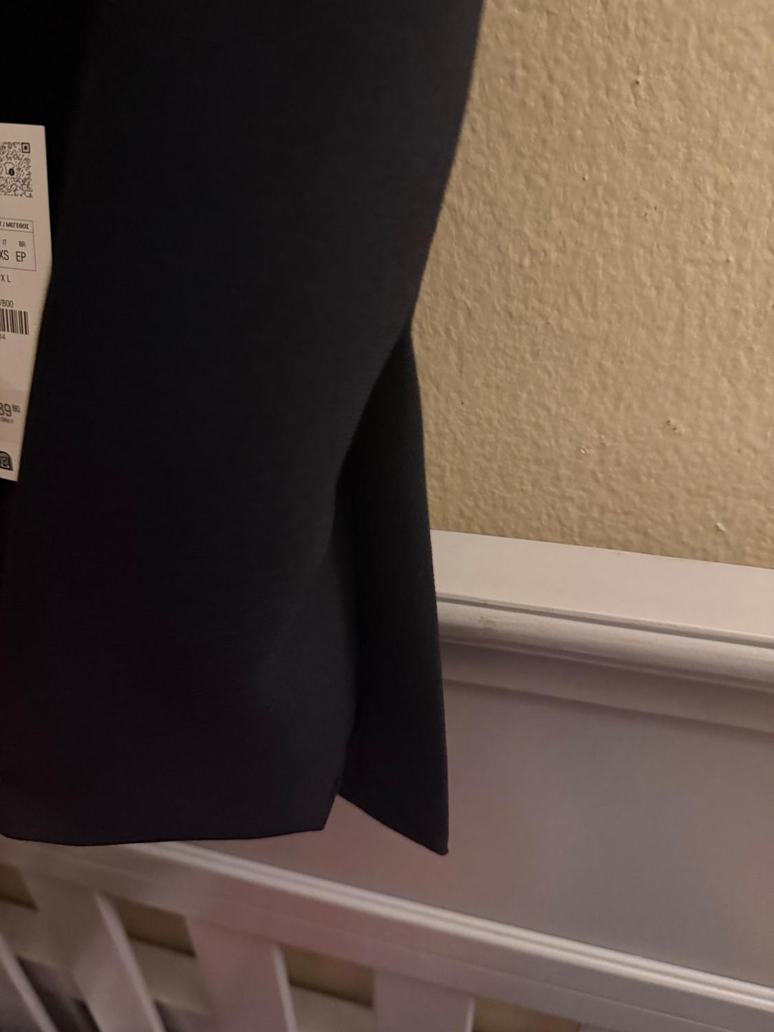 BLACK OVERSIZED VEST - Image 3