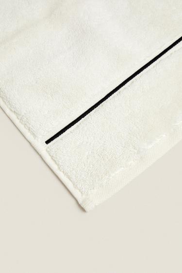 SERVIETTE DE BAIN FESTON BRODÉ - Écru / Noir de Zara - Image 2