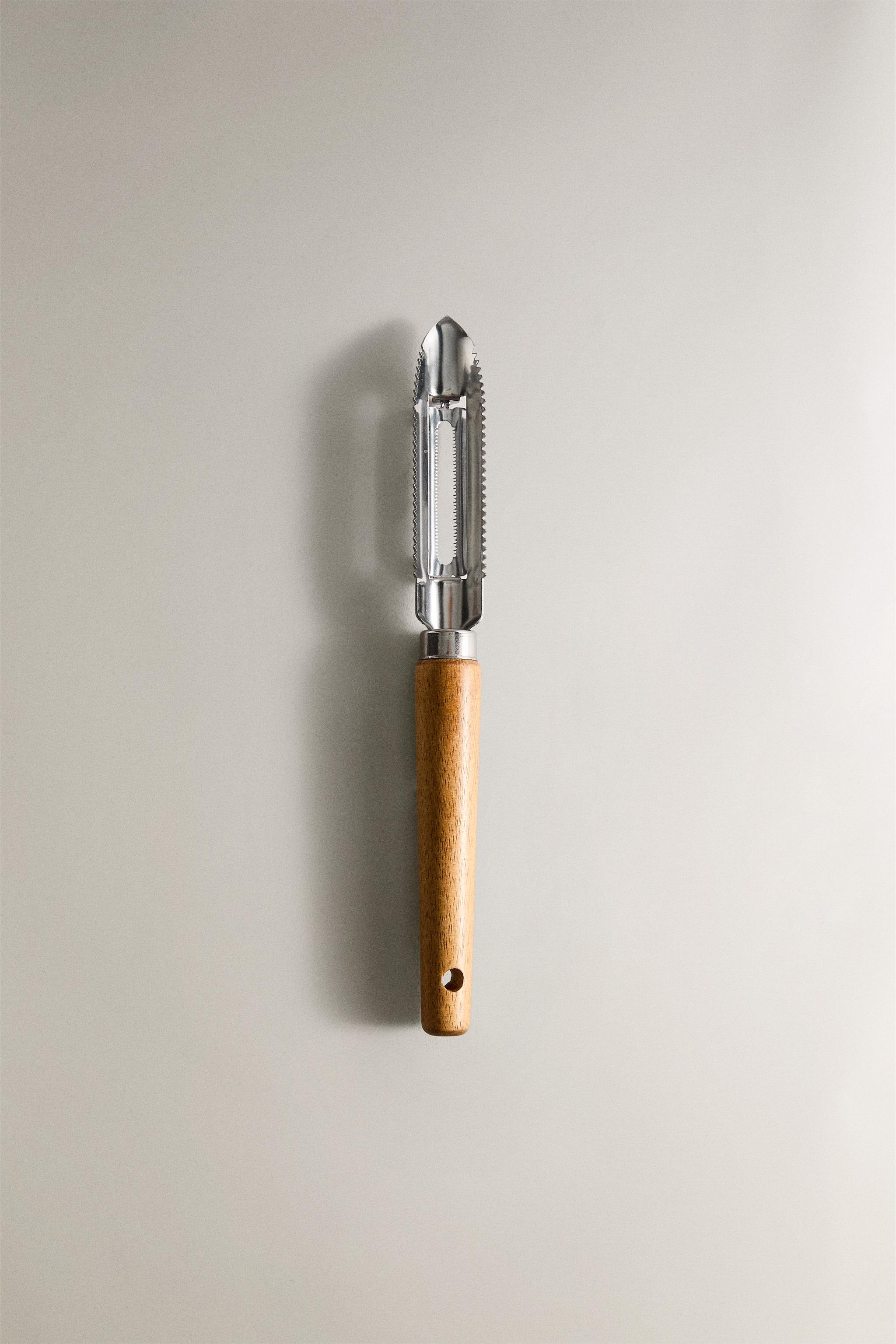 ÉPLUCHEUR CUISINE MANCHE BOIS