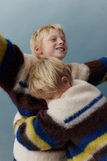 ВЯЗАНЫЙ СВИТЕР В ПОЛОСКУ — СЛОНОВАЯ КОСТЬ от Zara